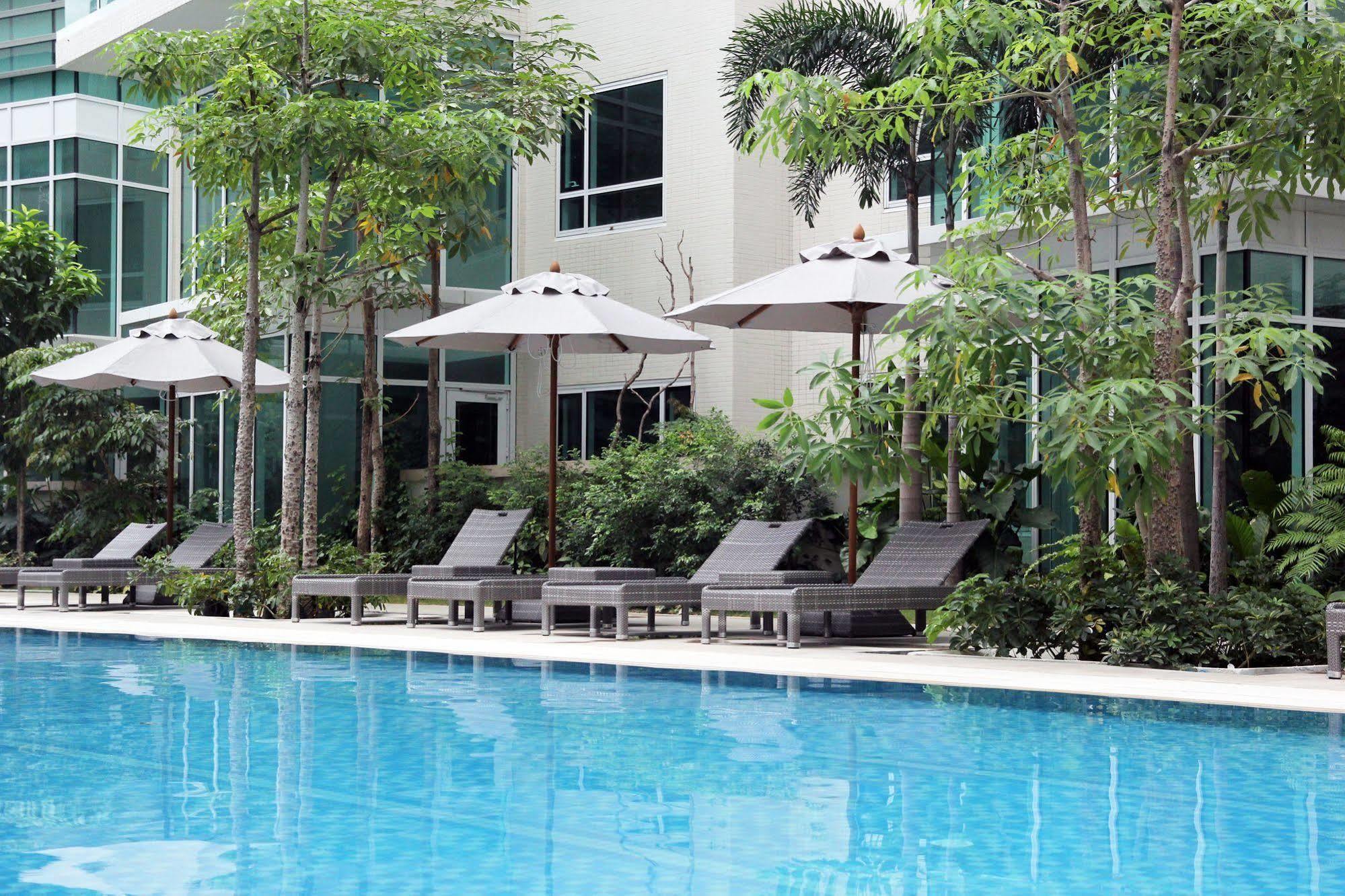 Aruga Apartments By Rockwell Makati Makati City Zewnętrze zdjęcie